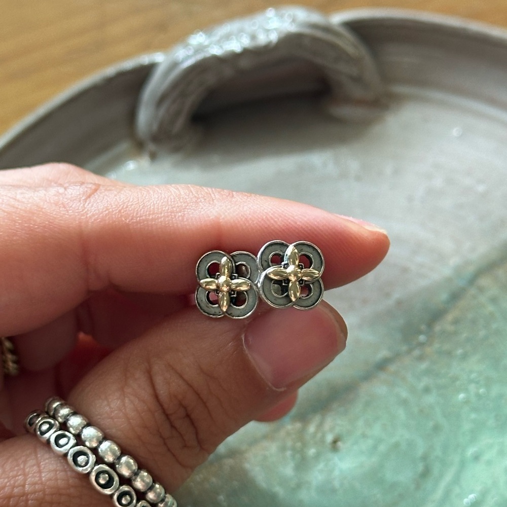 Pandora two tone studs